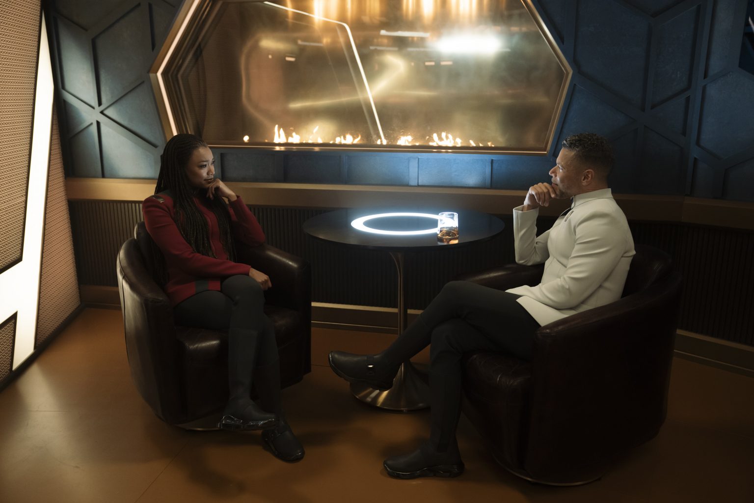 REVIEW - Star Trek: Discovery Season 5 Episode 3 "Jinaal" – Trek Central