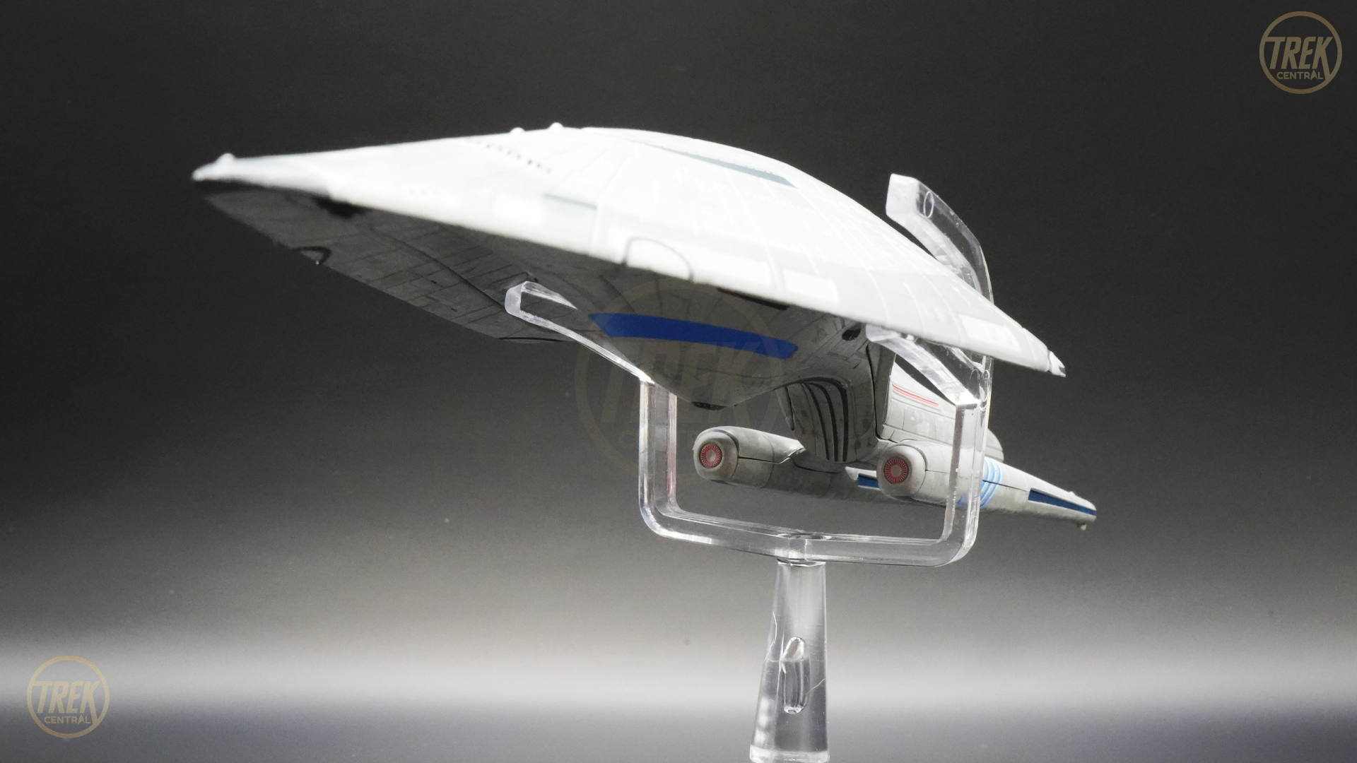 FanHome - Dauntless-class Three